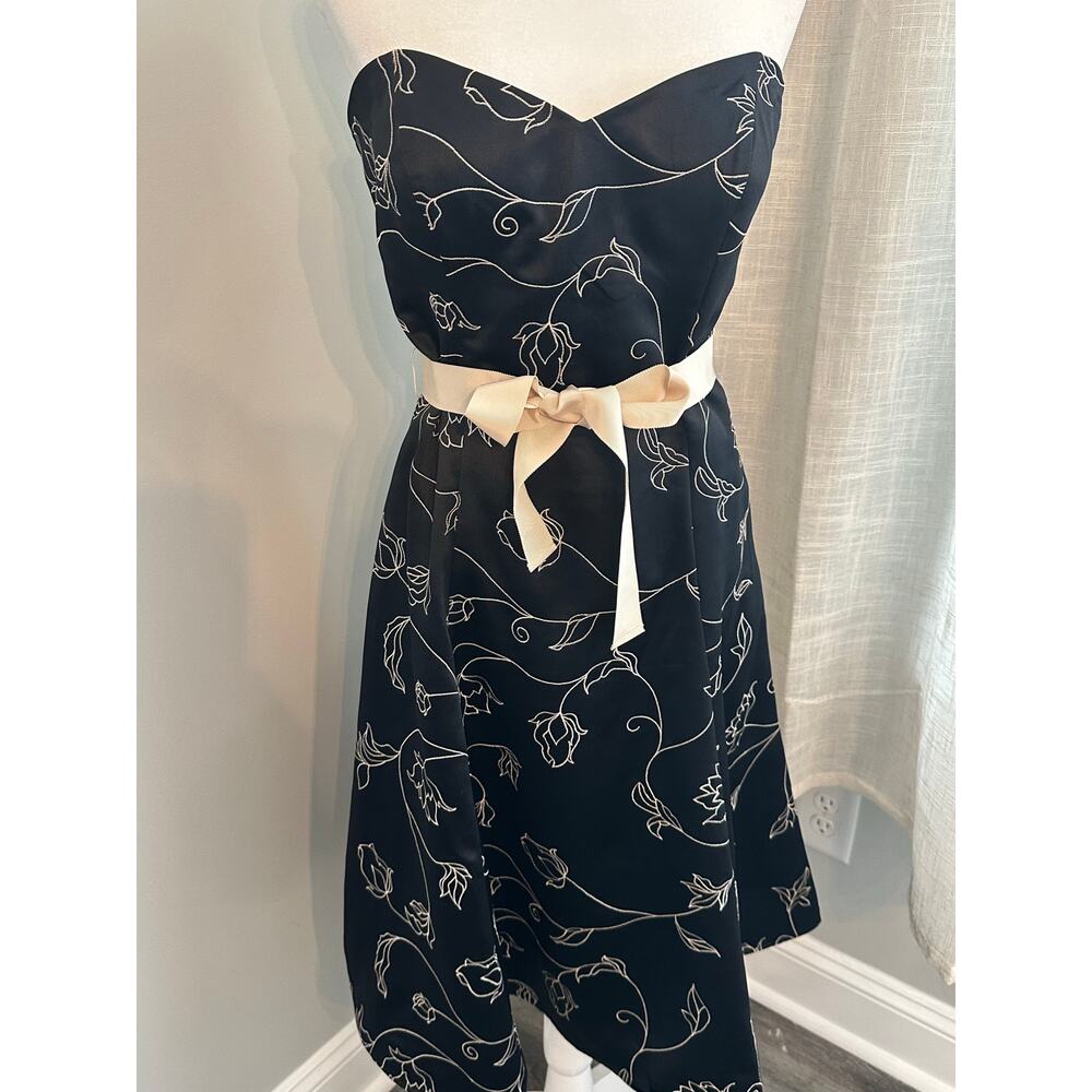 WHBM Strapless Black Floral Fit & Flare Cocktail Party Dress Size 10